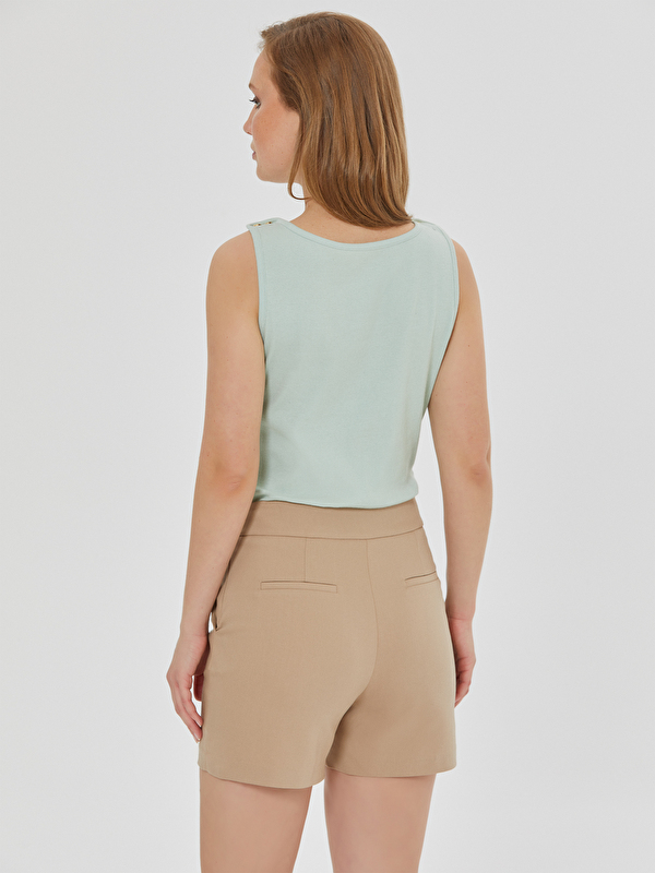 Kadın Bej Şort