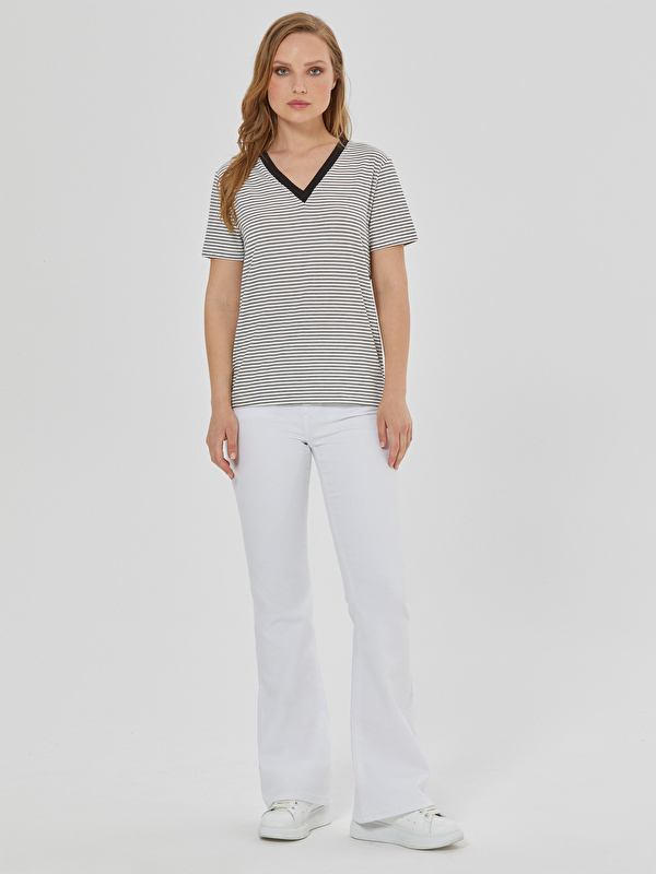 Kadın Beyaz Tişört