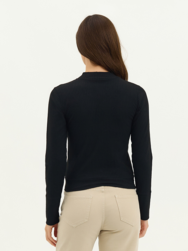 Kadın Siyah Tişört