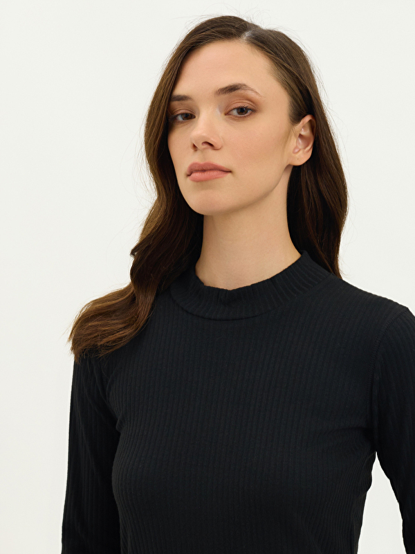 Kadın Siyah Tişört