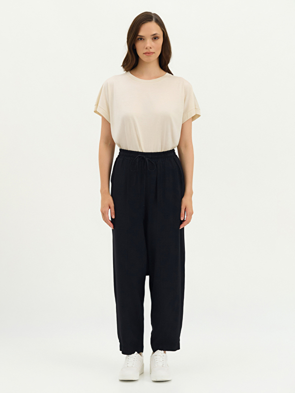 Kadın Siyah Pantolon