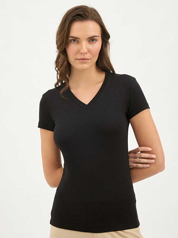 Kadın Siyah Tişört