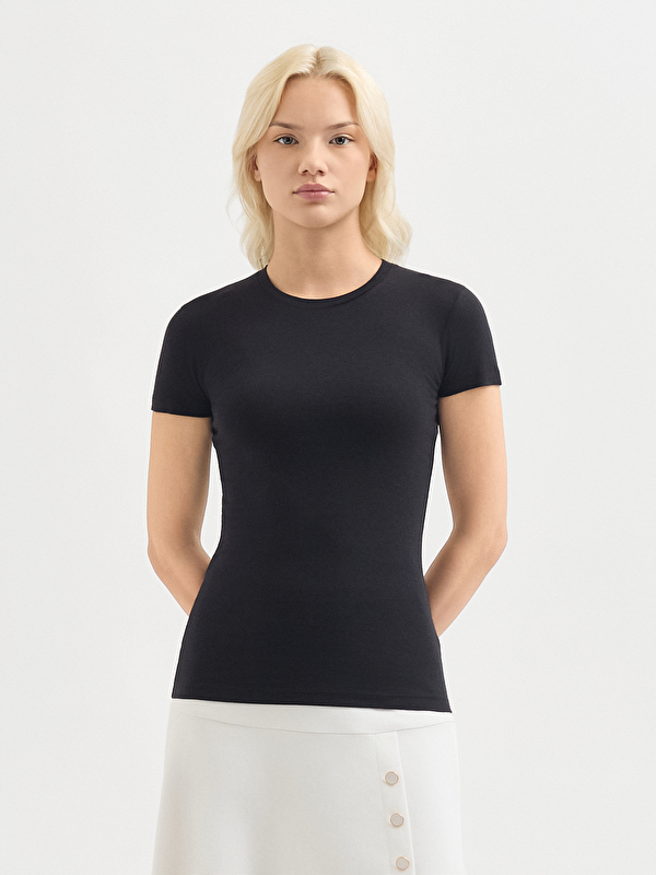 Kadın Siyah Tişört