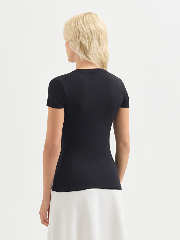 Kadın Siyah Tişört