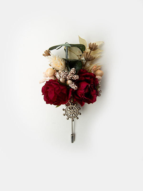 Erkek Bordo Yaka Çiçeği