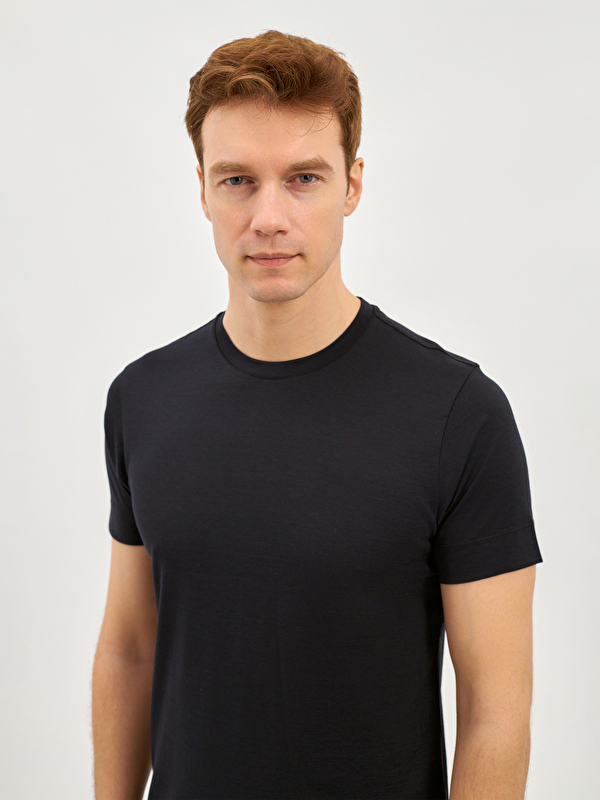 Erkek Lacivert Tişört