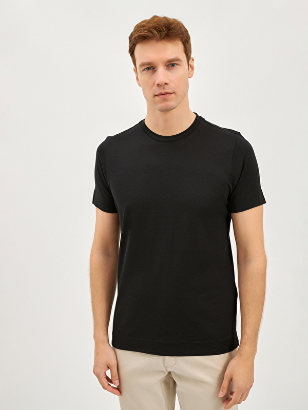 Erkek Siyah Tişört