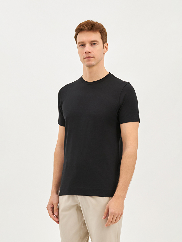 Erkek Siyah Tişört