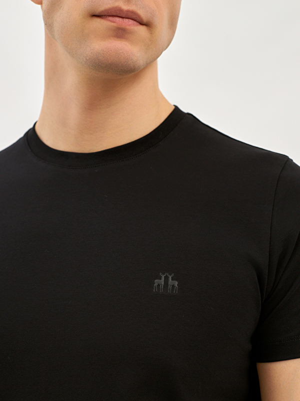 Erkek Siyah Tişört