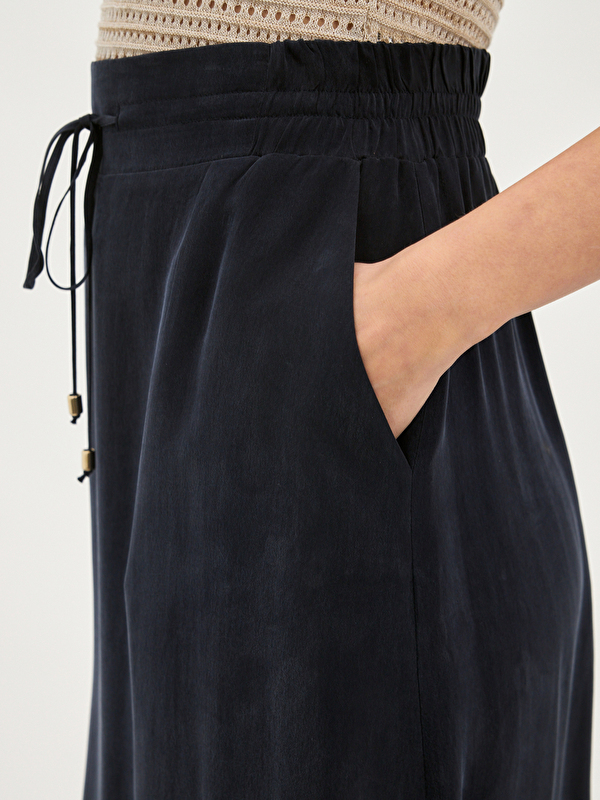 Kadın Lacivert Etek