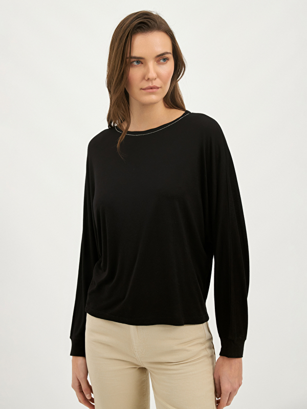 Kadın Siyah Tişört