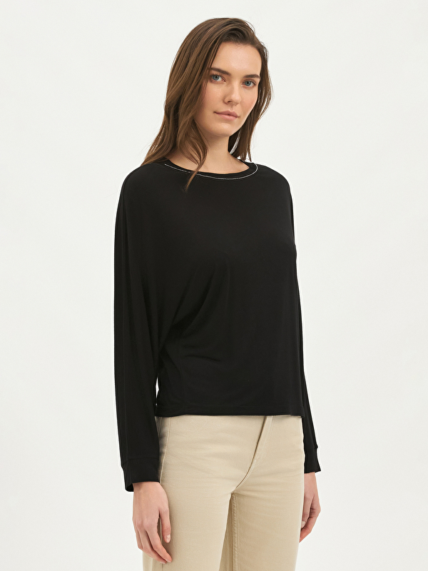 Kadın Siyah Tişört