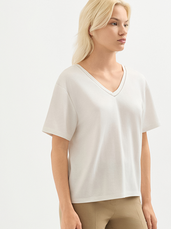 Kadın Beyaz Tişört