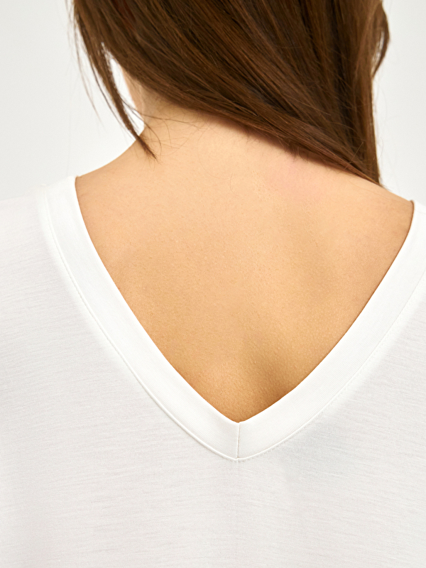 Kadın Beyaz Tişört