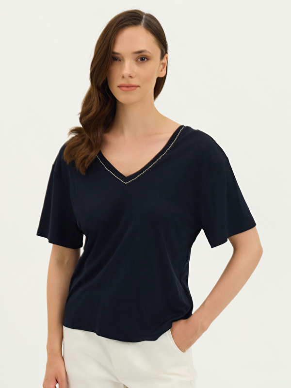 Kadın Siyah Tişört