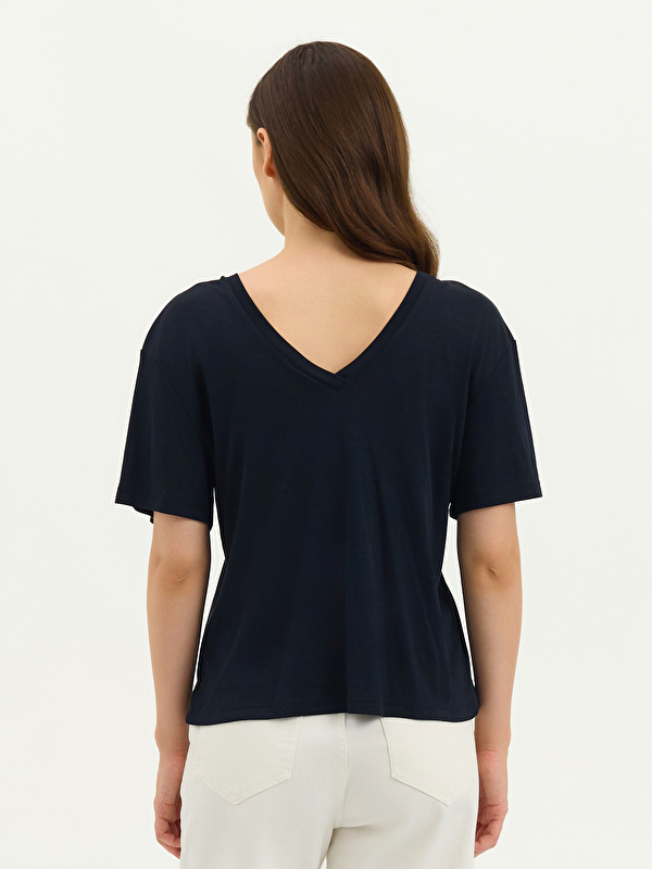 Kadın Siyah Tişört