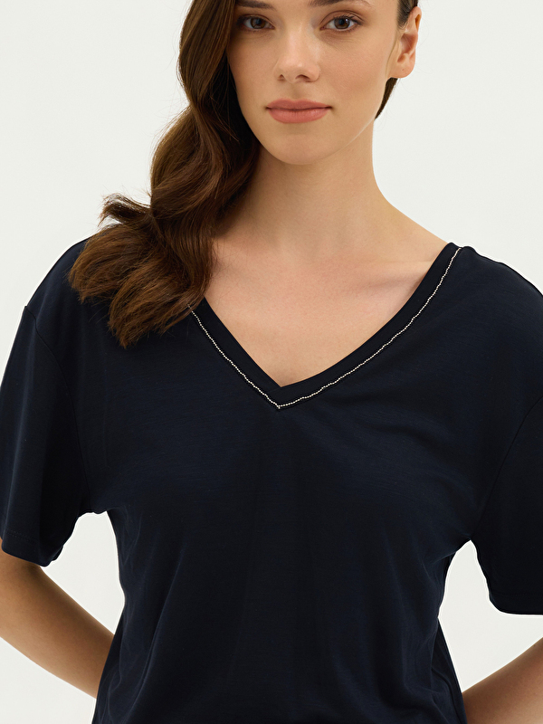 Kadın Siyah Tişört