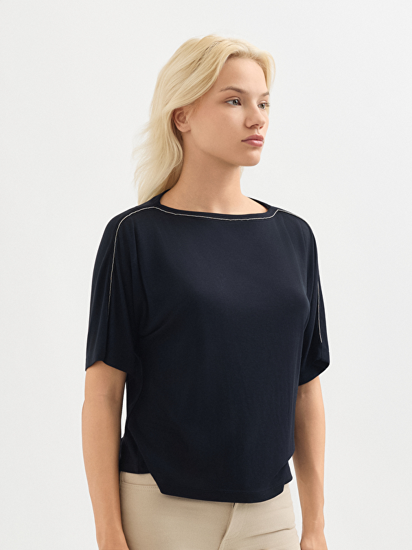 Kadın Siyah Tişört