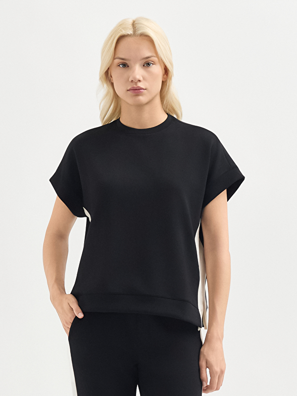 Kadın Siyah Tişört