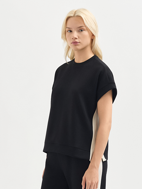 Kadın Siyah Tişört