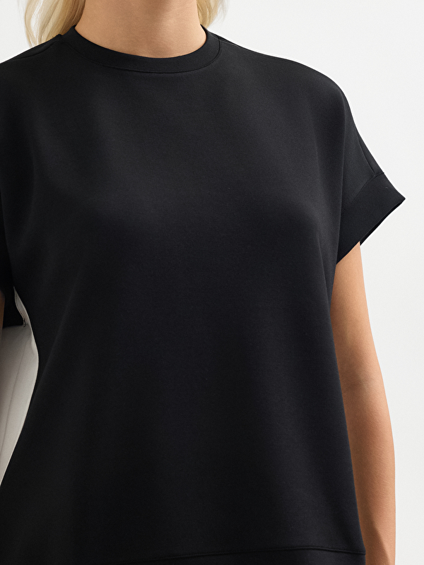 Kadın Siyah Tişört