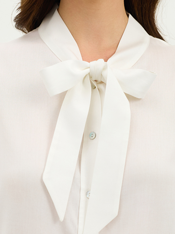 Kadın Beyaz Gömlek